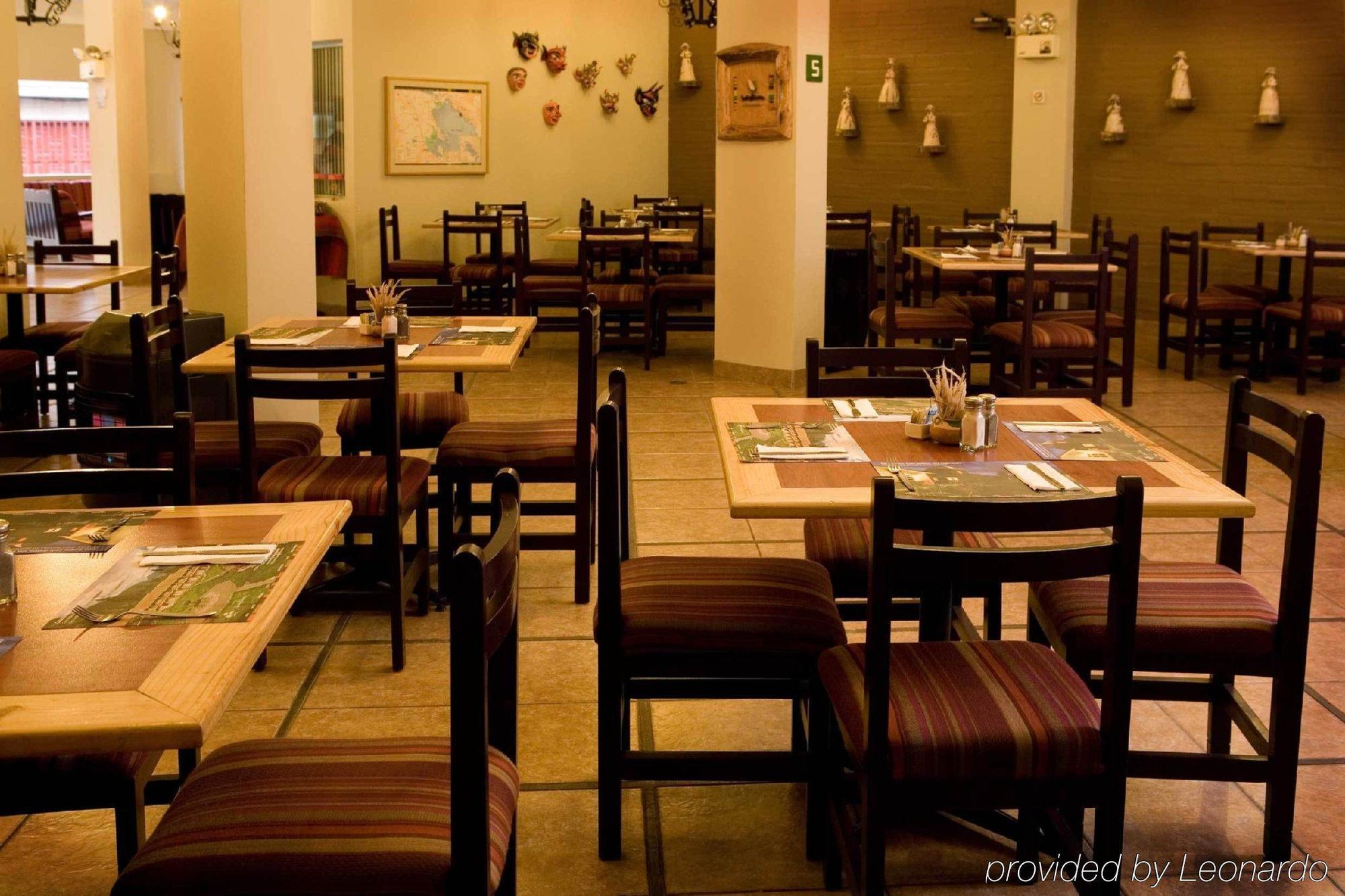 Casa Andina Standard Puno Hotel Restaurant foto